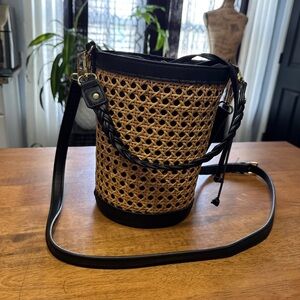 Black and Tan Woven Bucket Bag Tommy Bahama